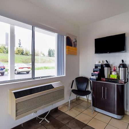 Motel 6-Kelso, Wa - Mt. St. Helens Екстериор снимка