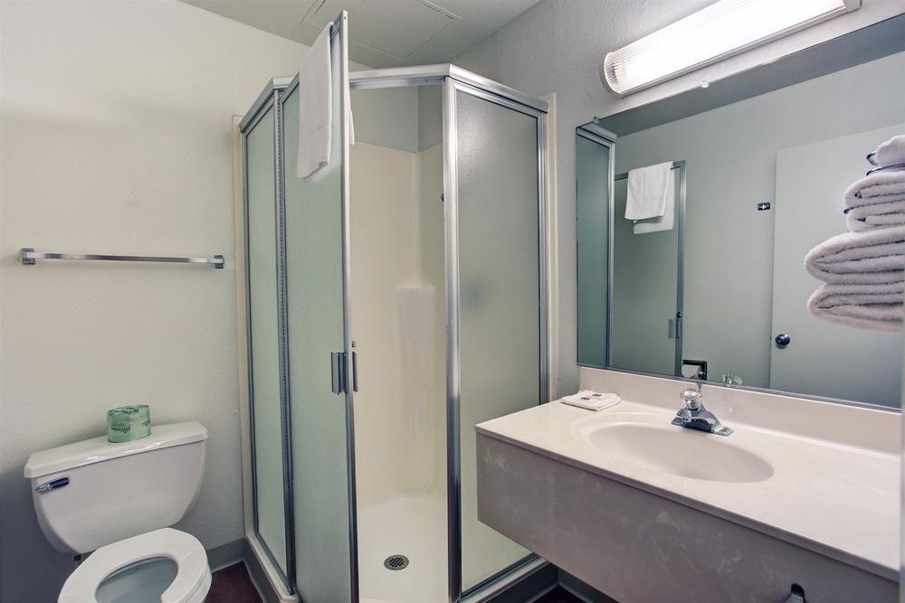 Motel 6-Kelso, Wa - Mt. St. Helens Екстериор снимка