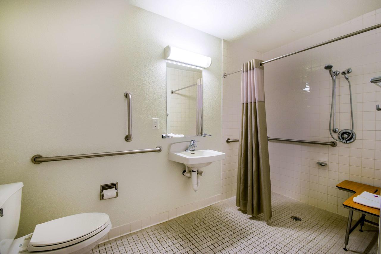 Motel 6-Kelso, Wa - Mt. St. Helens Екстериор снимка