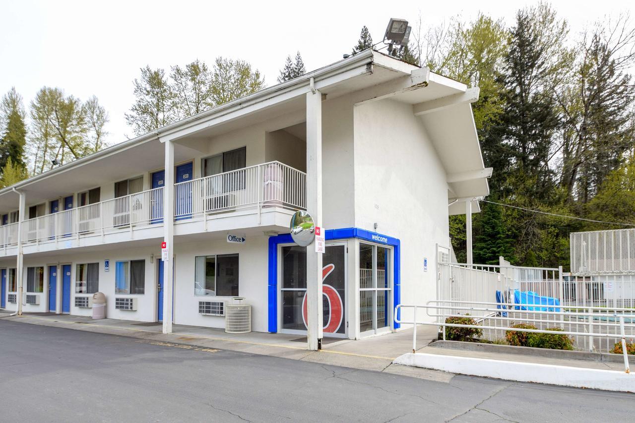 Motel 6-Kelso, Wa - Mt. St. Helens Екстериор снимка