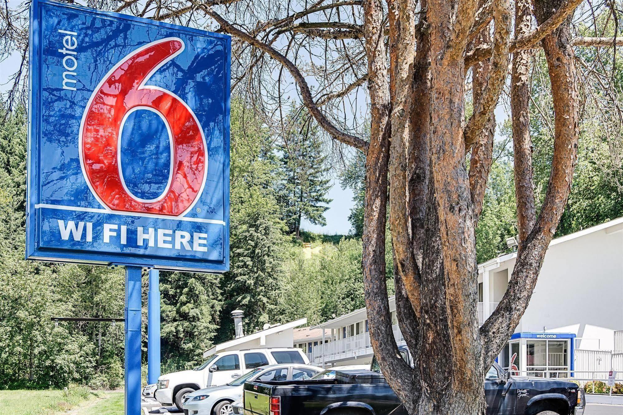 Motel 6-Kelso, Wa - Mt. St. Helens Екстериор снимка